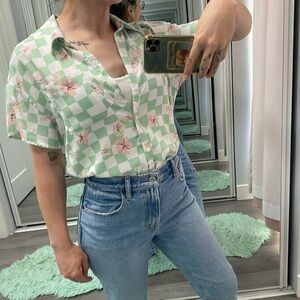 Hollister Small Cropped Green Cherry Blossom Button Down Shirt EUC
